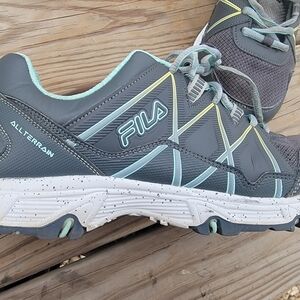 FILA men's Running Shoes